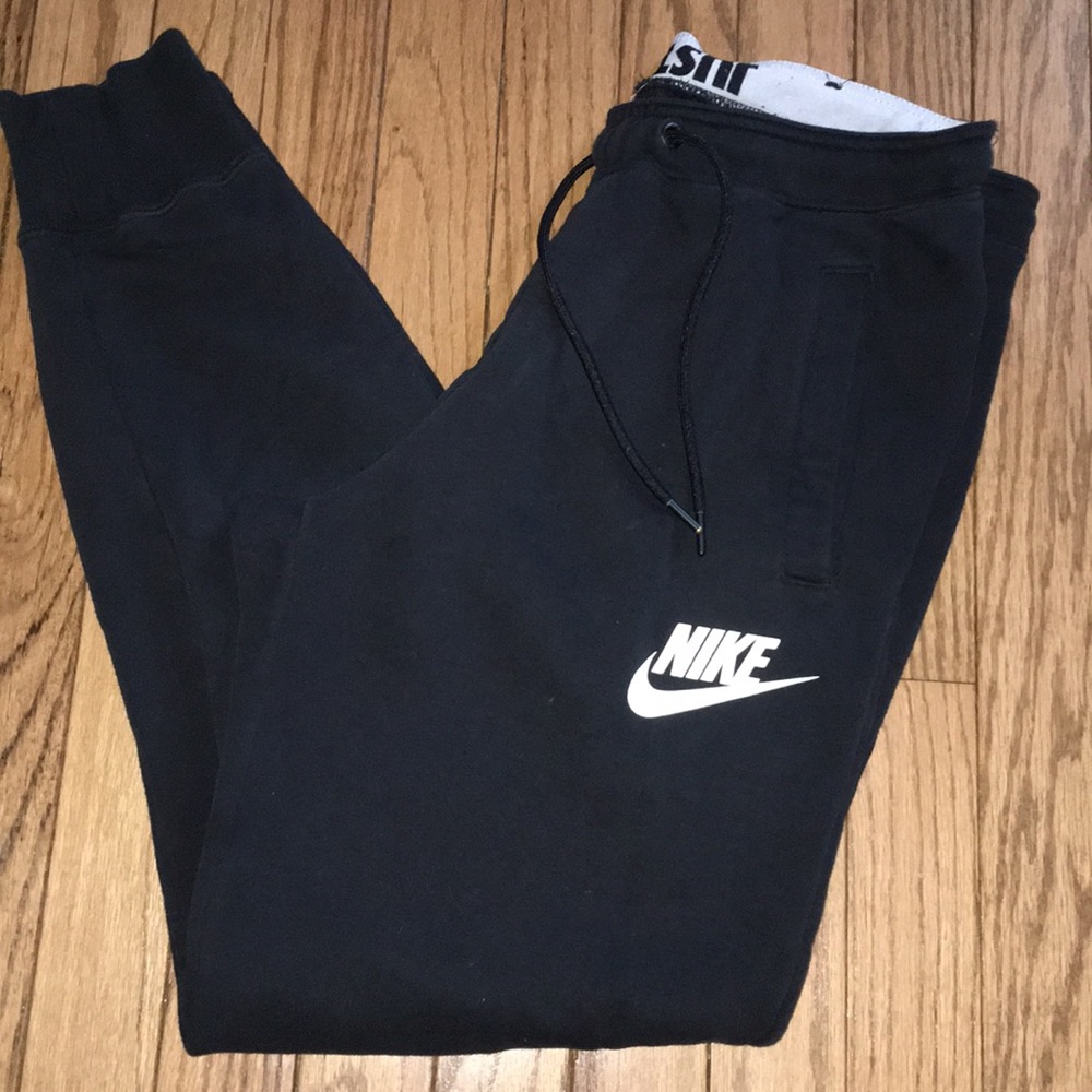 Nike joggers